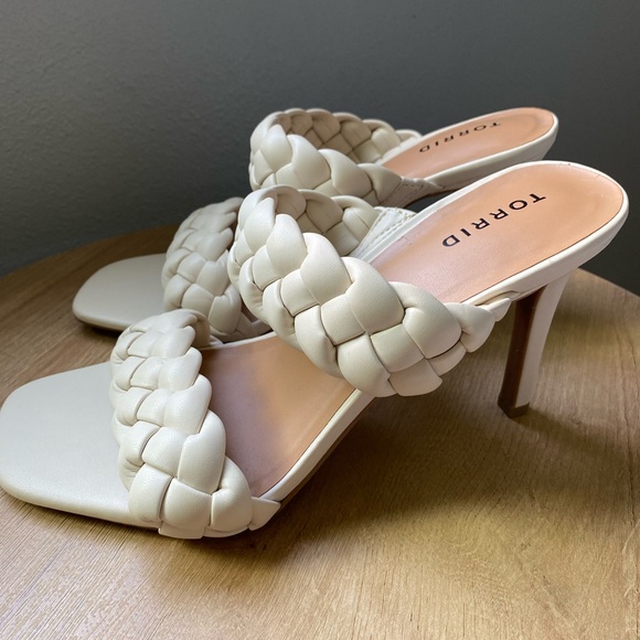 New - Picture 2 of 3